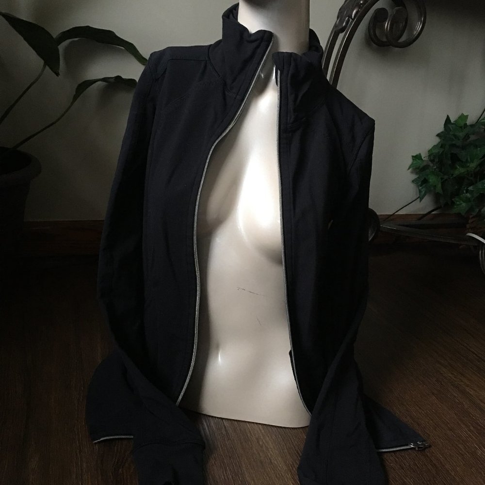 Lululemon Black Long Sleeve Light Jacket